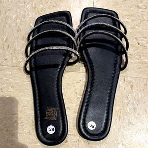 Simple Diamond Sandals